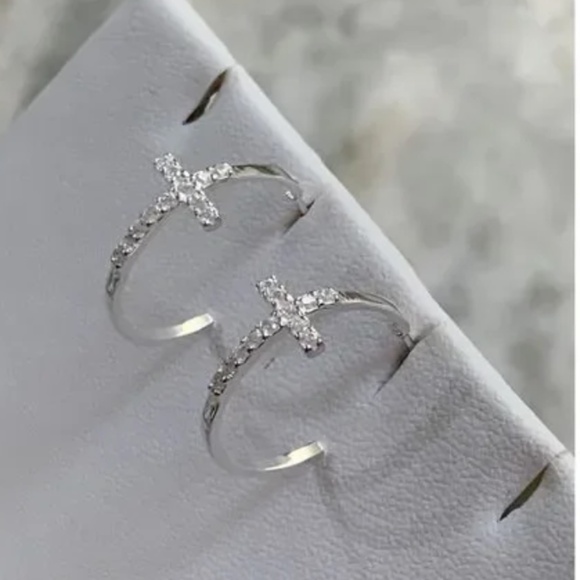 .925 Cross Hoop Sterling Silver Earrings #faith #bible - Picture 1 of 7